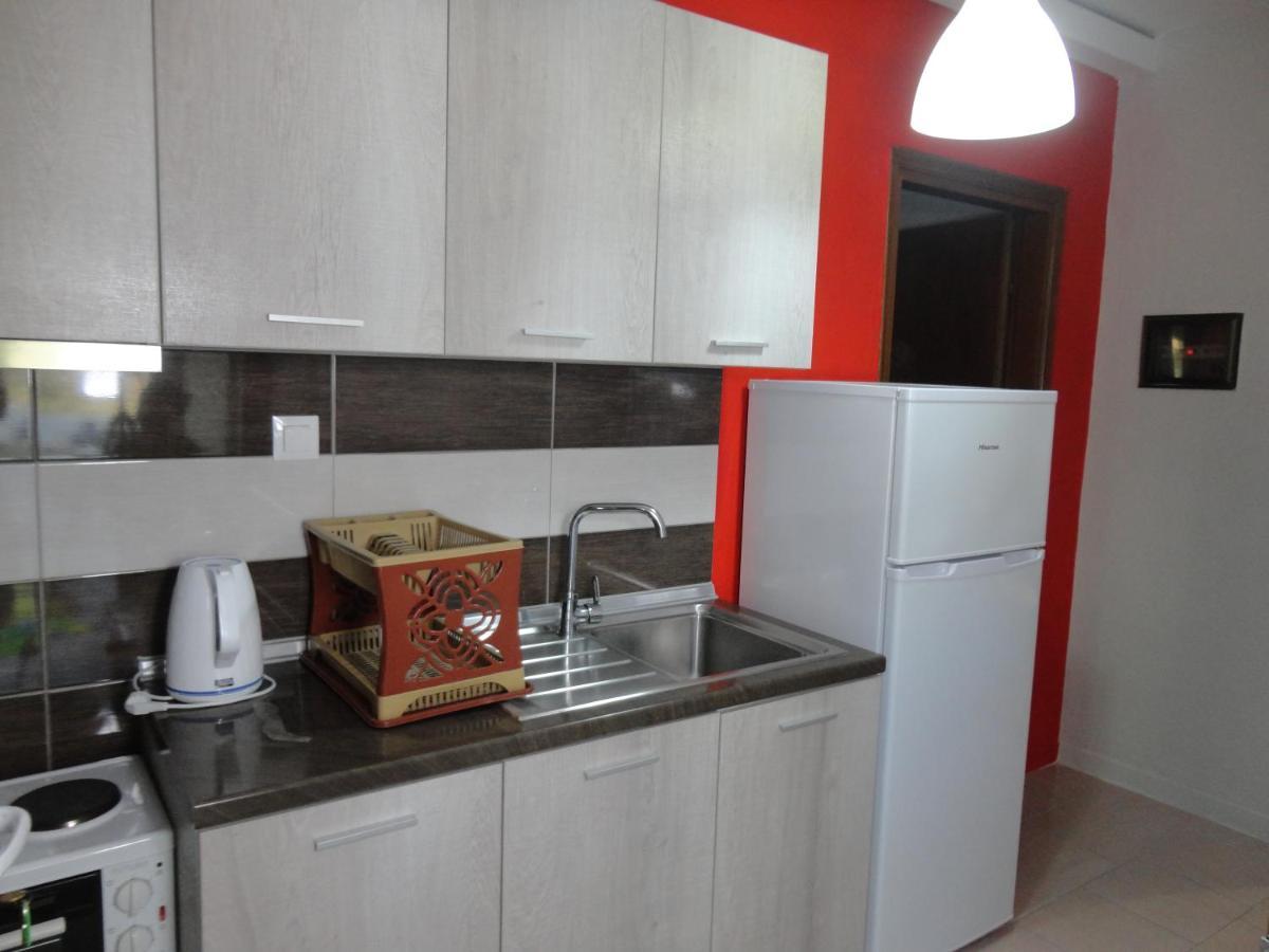 Makis House Hotel Nikiti  Buitenkant foto
