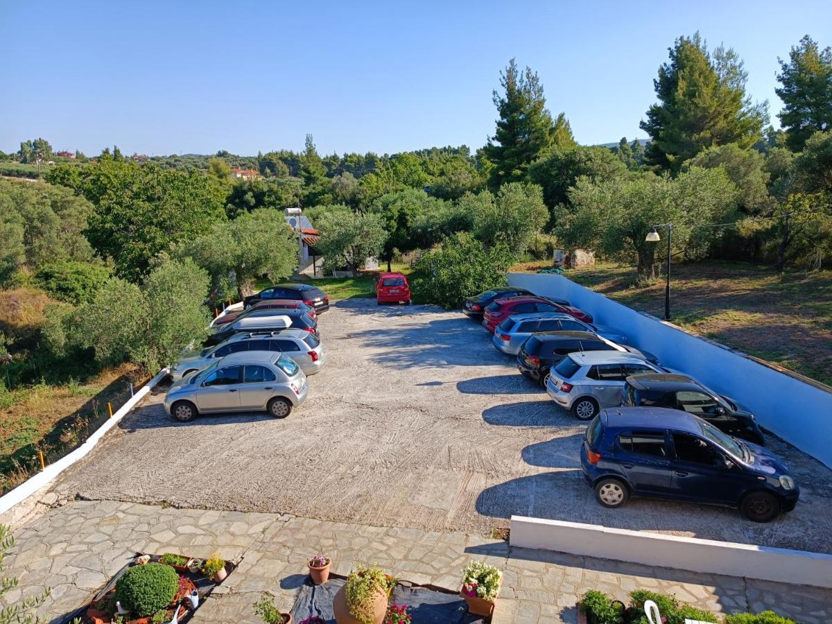 Makis House Hotel Nikiti  Buitenkant foto