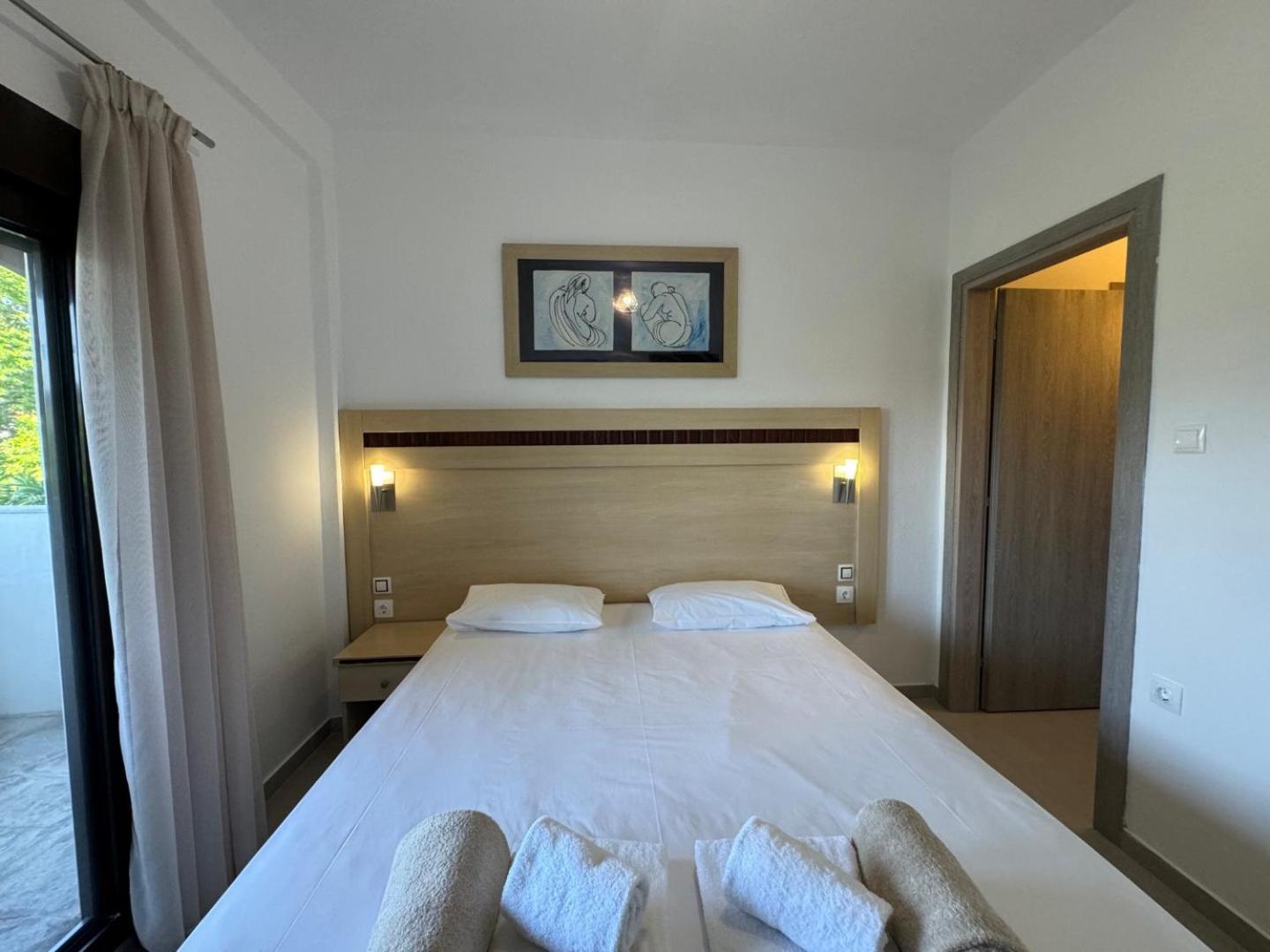 Makis House Hotel Nikiti  Buitenkant foto