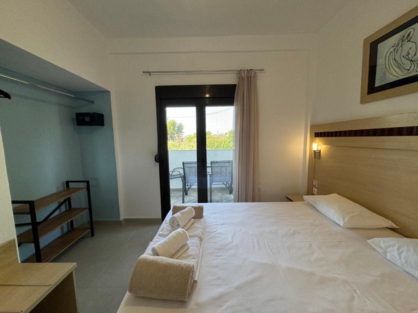 Makis House Hotel Nikiti  Buitenkant foto